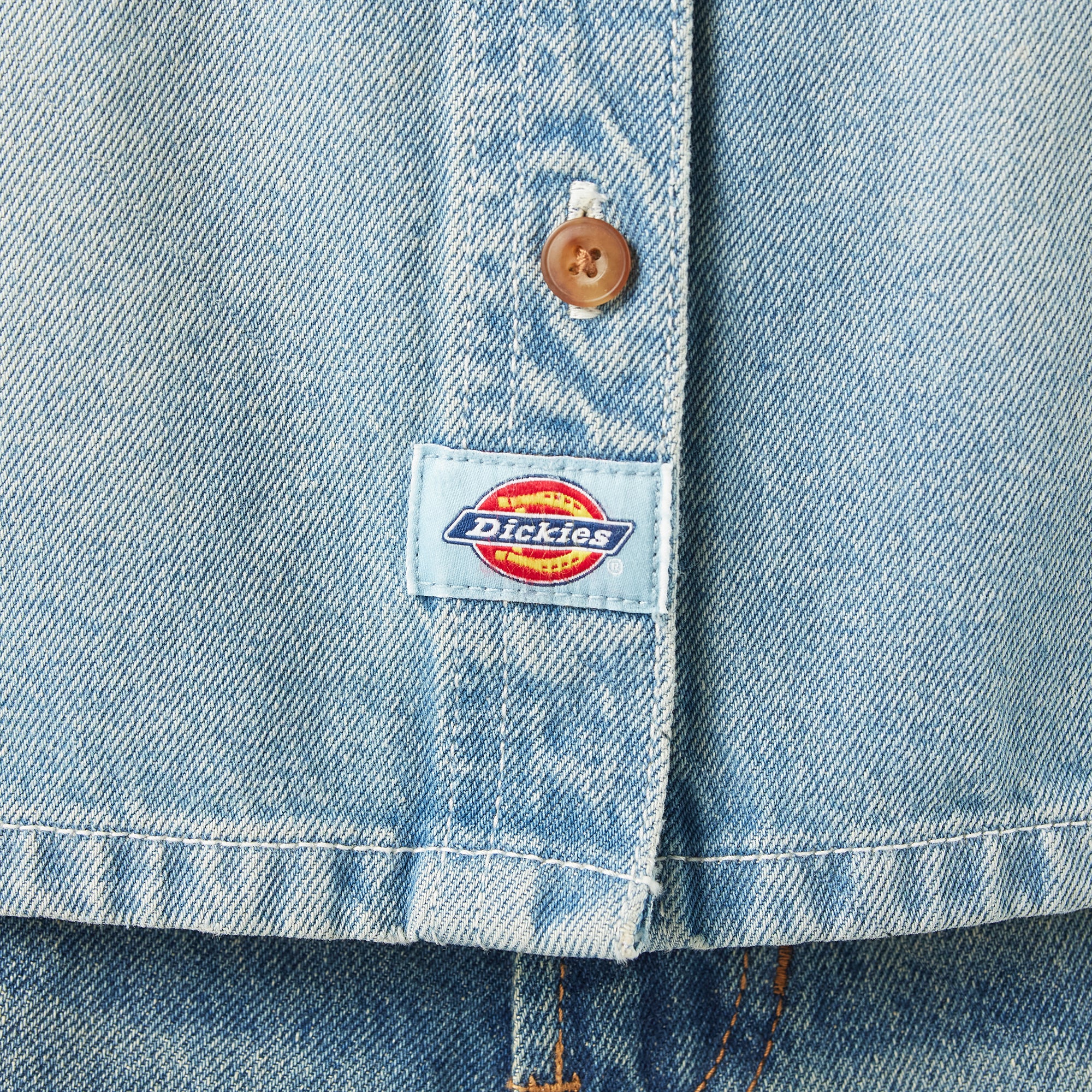 Women's Cropped Denim Work Shirt - Image 7